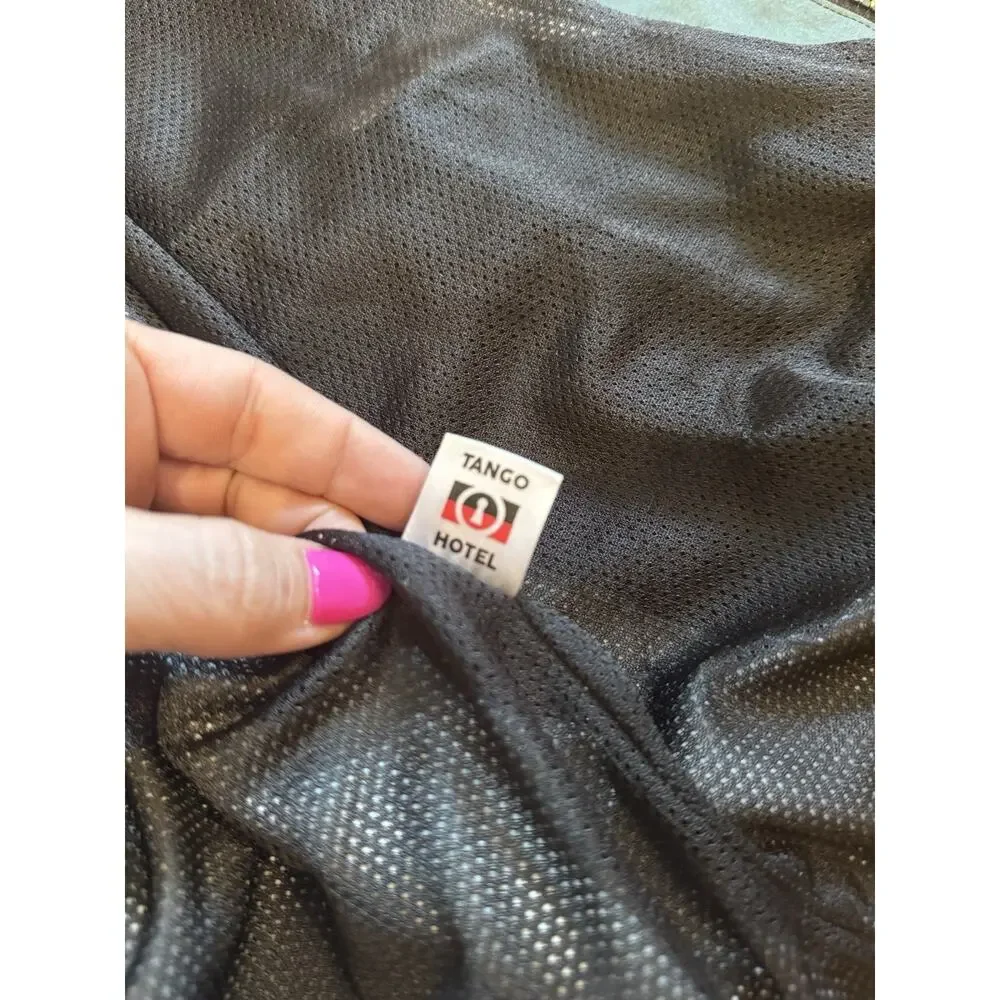 EUC Tango Hotel Windbreaker Jacket Size M Men's Retail $98 DC Batman Good Evil